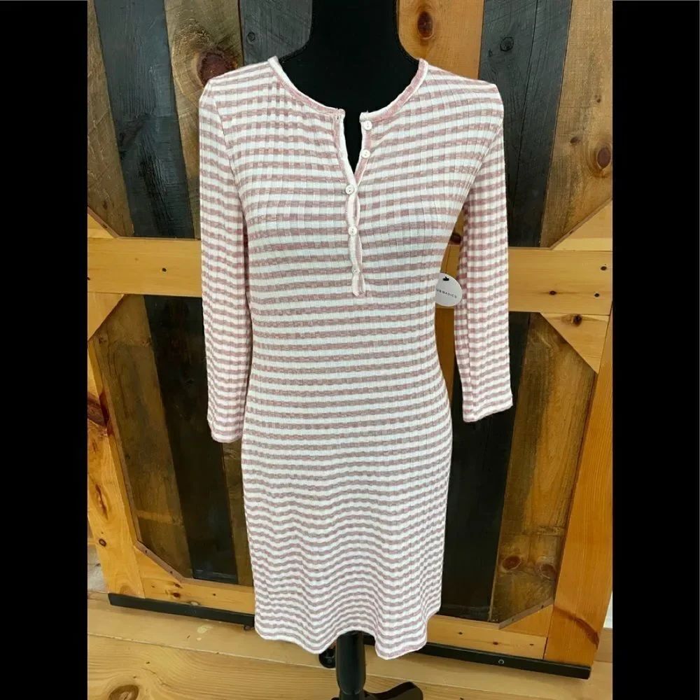 NWT Lulus Basics Fillmore Dusty Rose Striped Ribbed Three-Quarter Sleeve Dress M